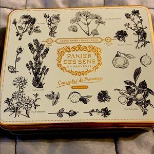 Hand cream gift set by Panier Des Sens (France)